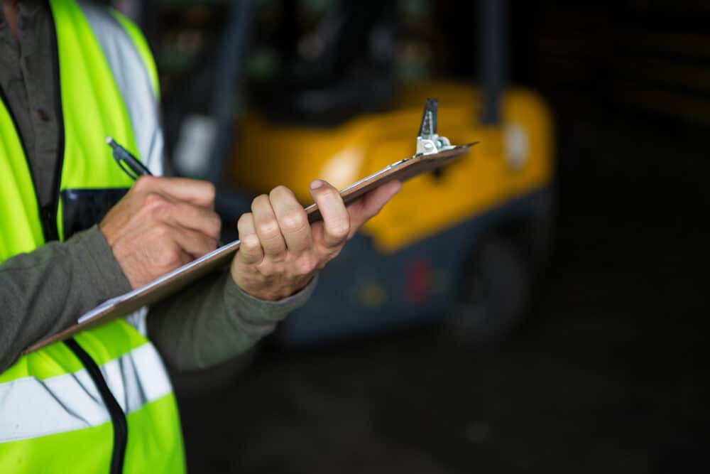 servicio mantenimiento y polizas para montacargas e1651678671504